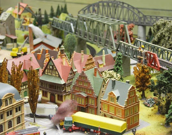 Z Scale Train Sets: The Art of Precision in Model Railroading
