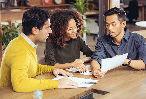 No More Waiting for Payday: The Future of Cash Flow Management for Gig Workers Through Cash Advance Apps