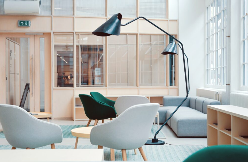 How to Choose Custom Furniture for Commercial Spaces