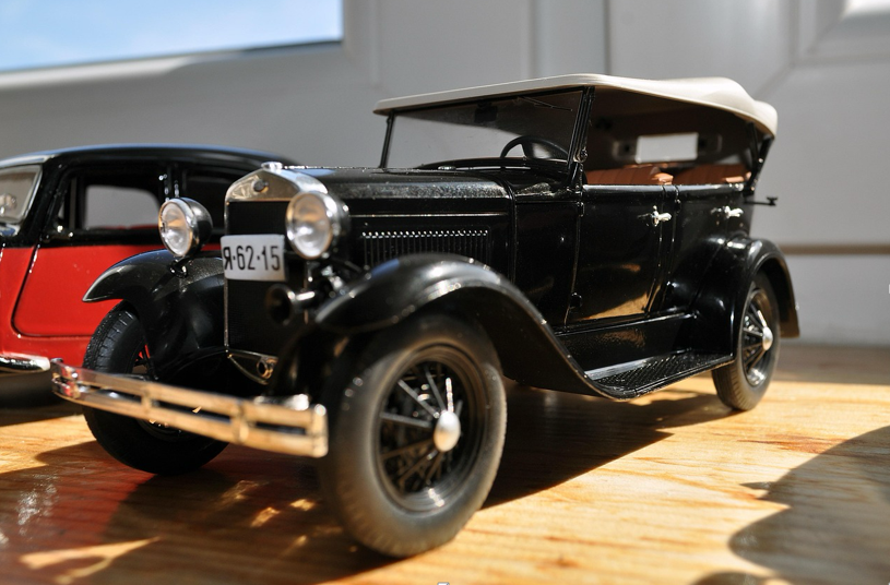 How War History Inspires Collectors Around the World