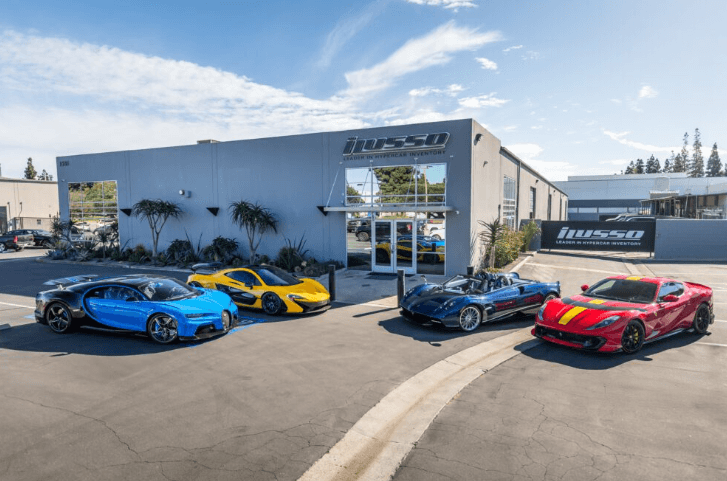 What to Look for When Choosing an Exotic Car Trader